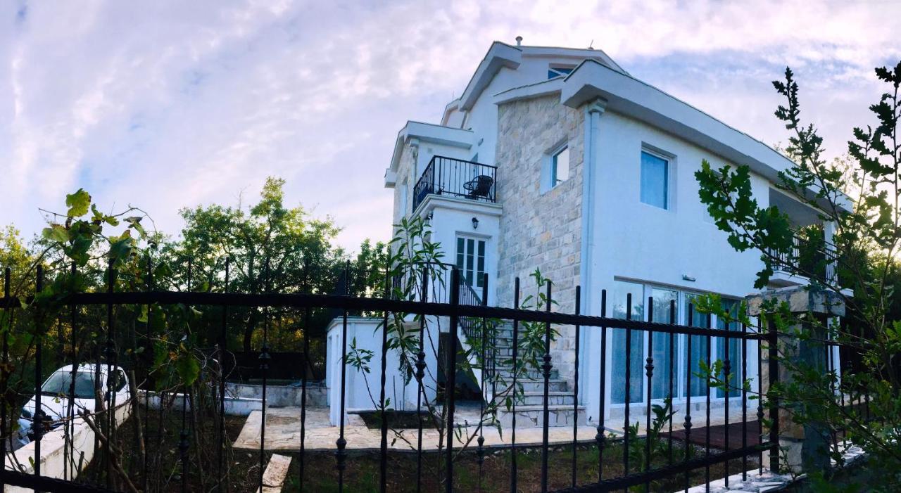Patrick House Vila Tivat Exterior foto